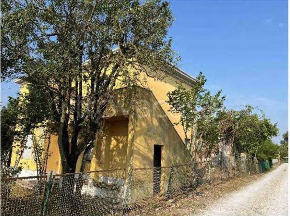 appartamento in vendita a Castel San Giovanni in zona Creta