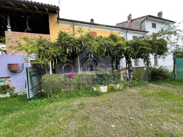 casa indipendente in vendita a Castel San Giovanni
