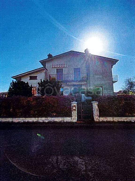 casa indipendente in vendita a Castel San Giovanni