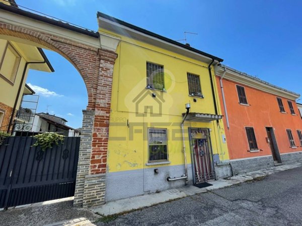 casa indipendente in vendita a Castel San Giovanni in zona Fontana Pradosa