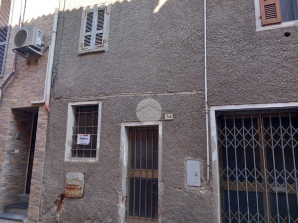 casa indipendente in vendita a Castel San Giovanni in zona Creta