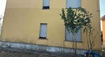 casa indipendente in vendita a Castel San Giovanni in zona Creta
