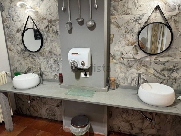 negozio in vendita a Castel San Giovanni