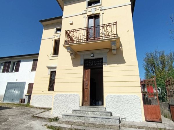 casa indipendente in vendita a Castel San Giovanni