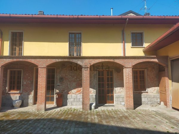 casa indipendente in vendita a Castel San Giovanni