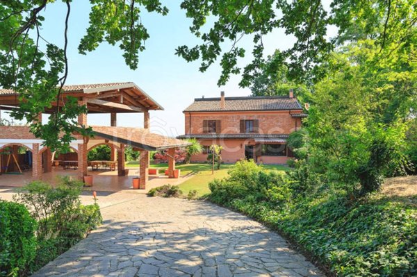 casa indipendente in vendita a Castel San Giovanni in zona Creta