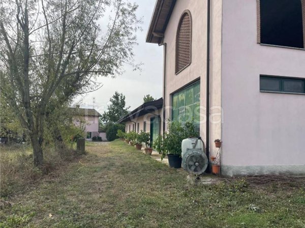 casa indipendente in vendita a Castel San Giovanni
