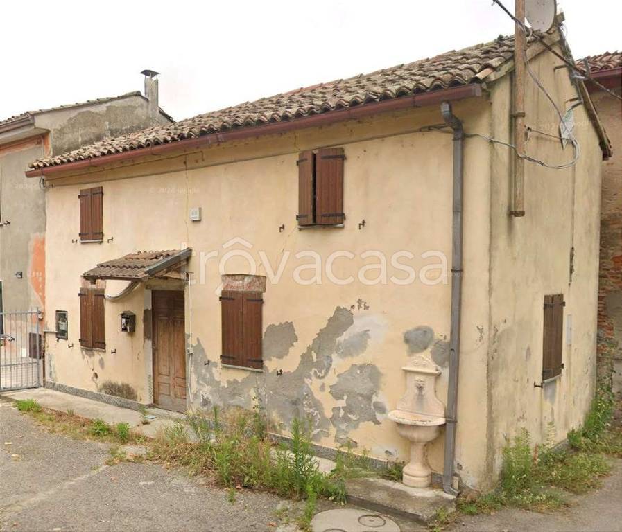 casa indipendente in vendita a Castel San Giovanni in zona Pievetta