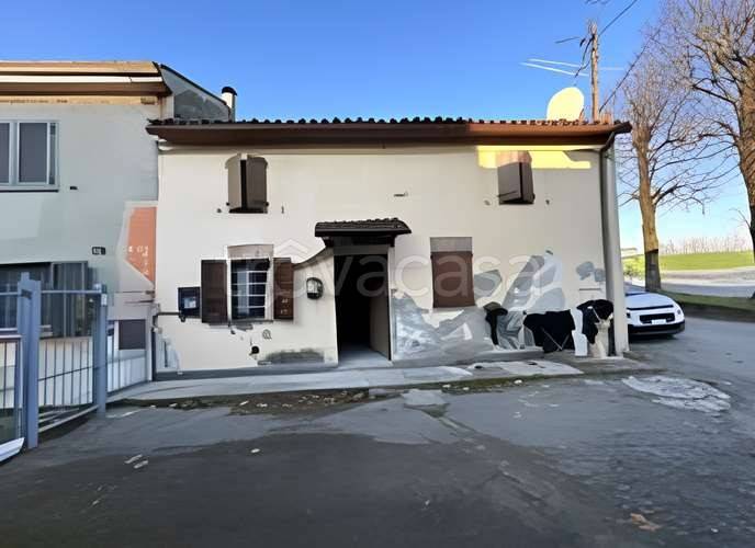 appartamento in vendita a Castel San Giovanni in zona Pievetta