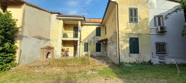 casa indipendente in vendita a Castel San Giovanni in zona Creta