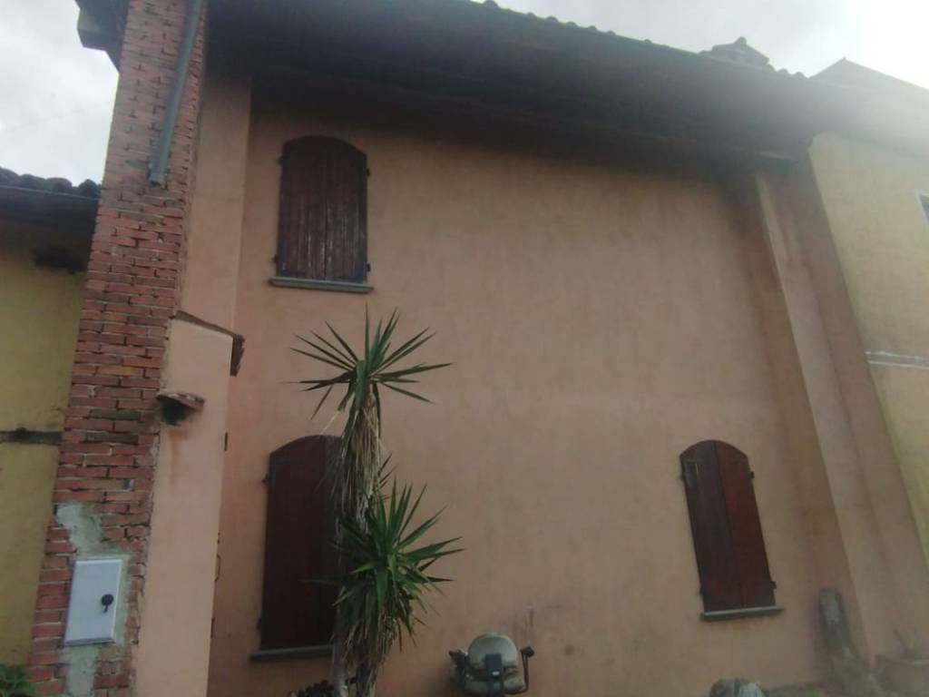 casa indipendente in vendita a Castel San Giovanni in zona Ganaghello