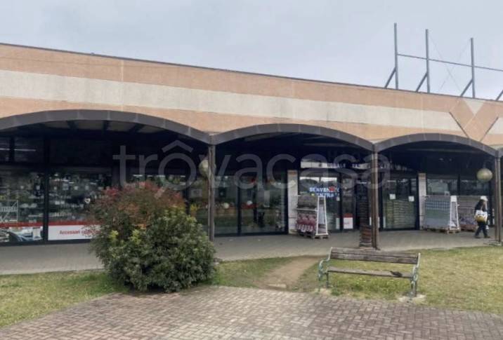 negozio in vendita a Castel San Giovanni