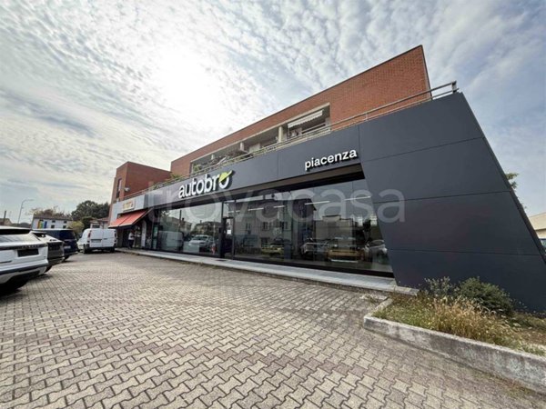 negozio in vendita a Castel San Giovanni