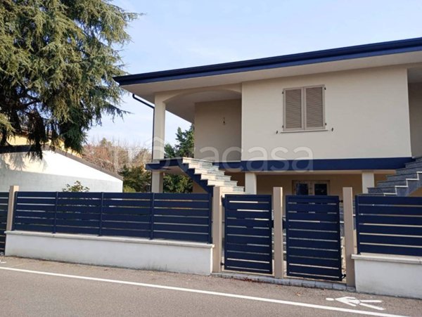 casa indipendente in vendita a Castel San Giovanni