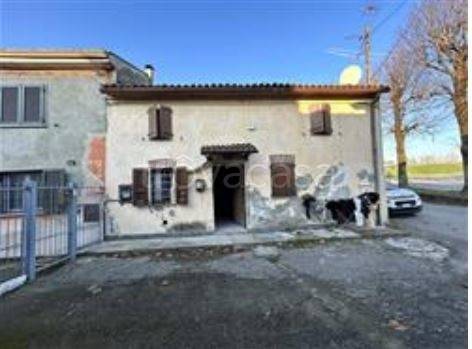 casa indipendente in vendita a Castel San Giovanni in zona Pievetta