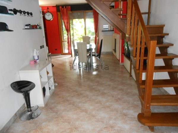 casa indipendente in vendita a Castel San Giovanni