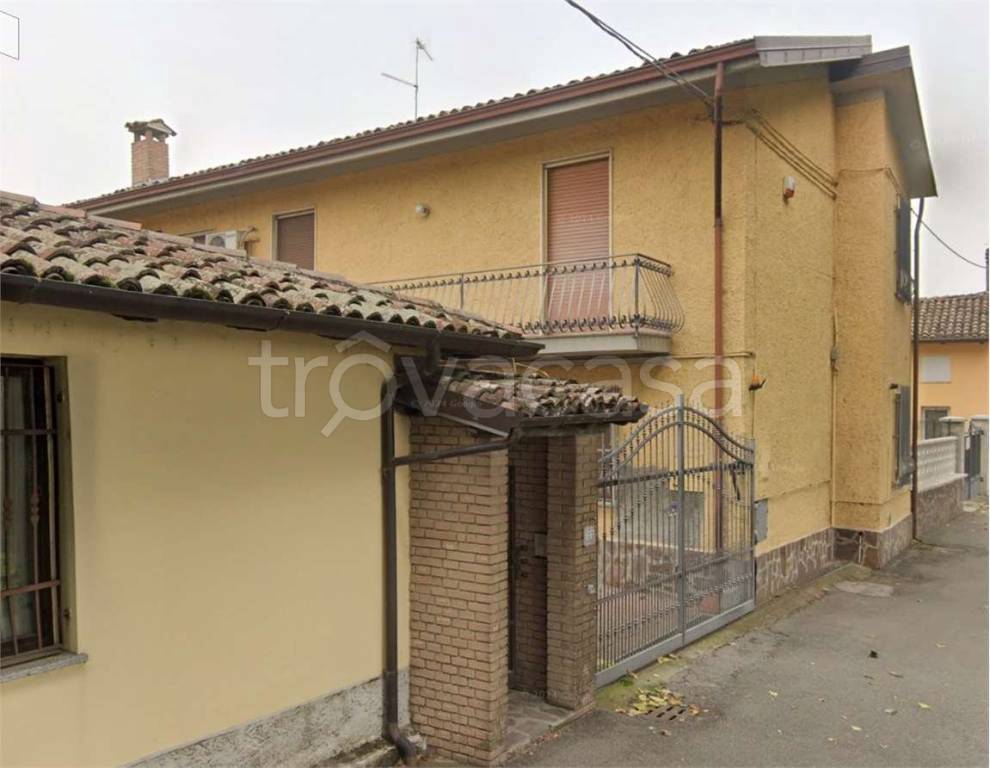 casa indipendente in vendita a Castel San Giovanni in zona Pievetta