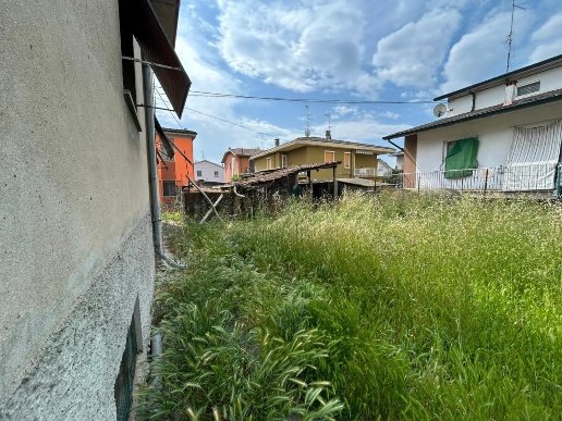 casa indipendente in vendita a Castel San Giovanni