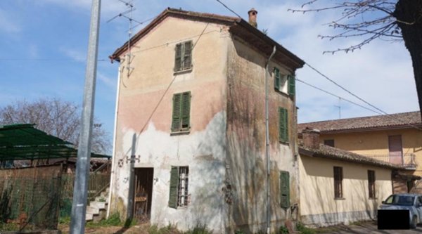 casa indipendente in vendita a Castel San Giovanni in zona Pievetta