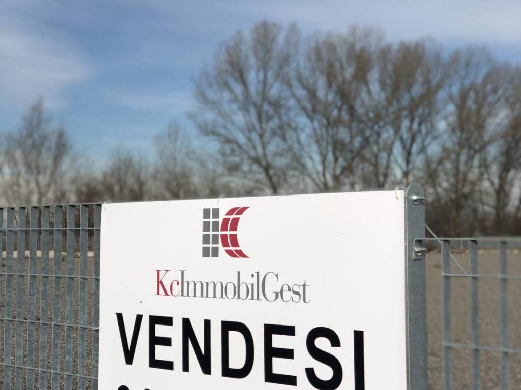 terreno agricolo in vendita a Castel San Giovanni