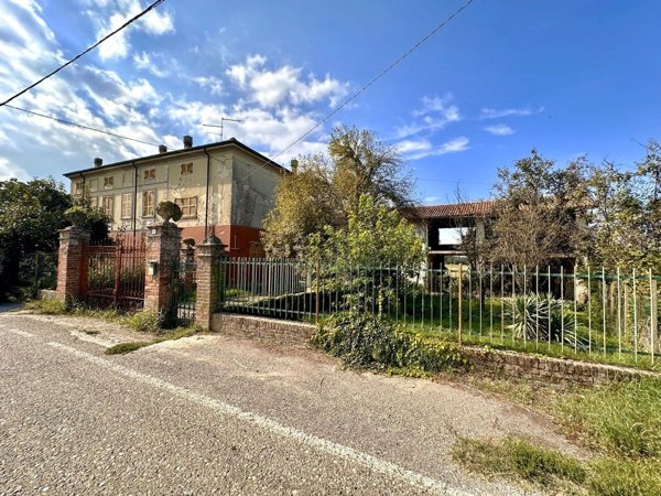 casa indipendente in vendita a Castel San Giovanni in zona Ganaghello