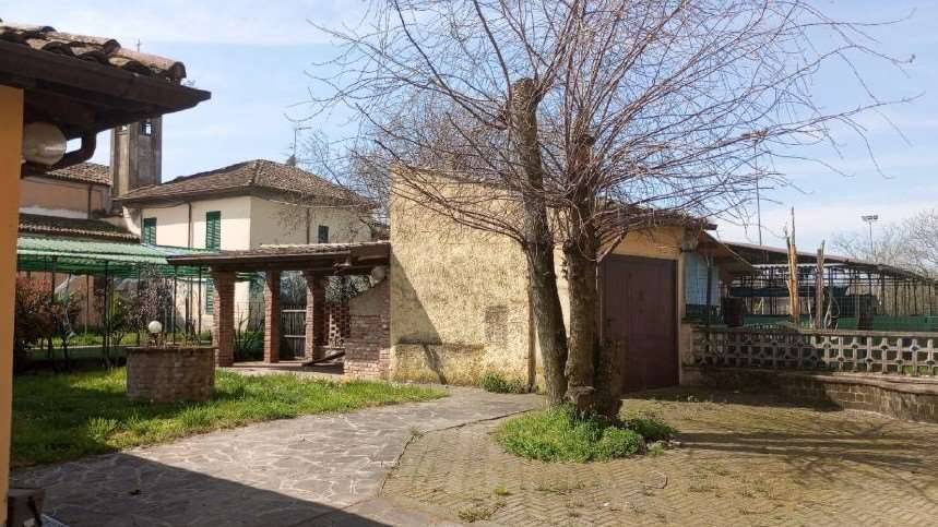 casa indipendente in vendita a Castel San Giovanni in zona Pievetta