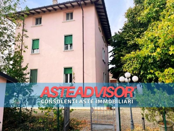 casa indipendente in vendita a Castel San Giovanni