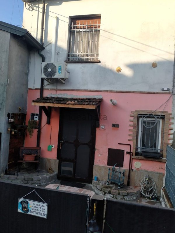 casa semindipendente in vendita a Castel San Giovanni in zona Ganaghello