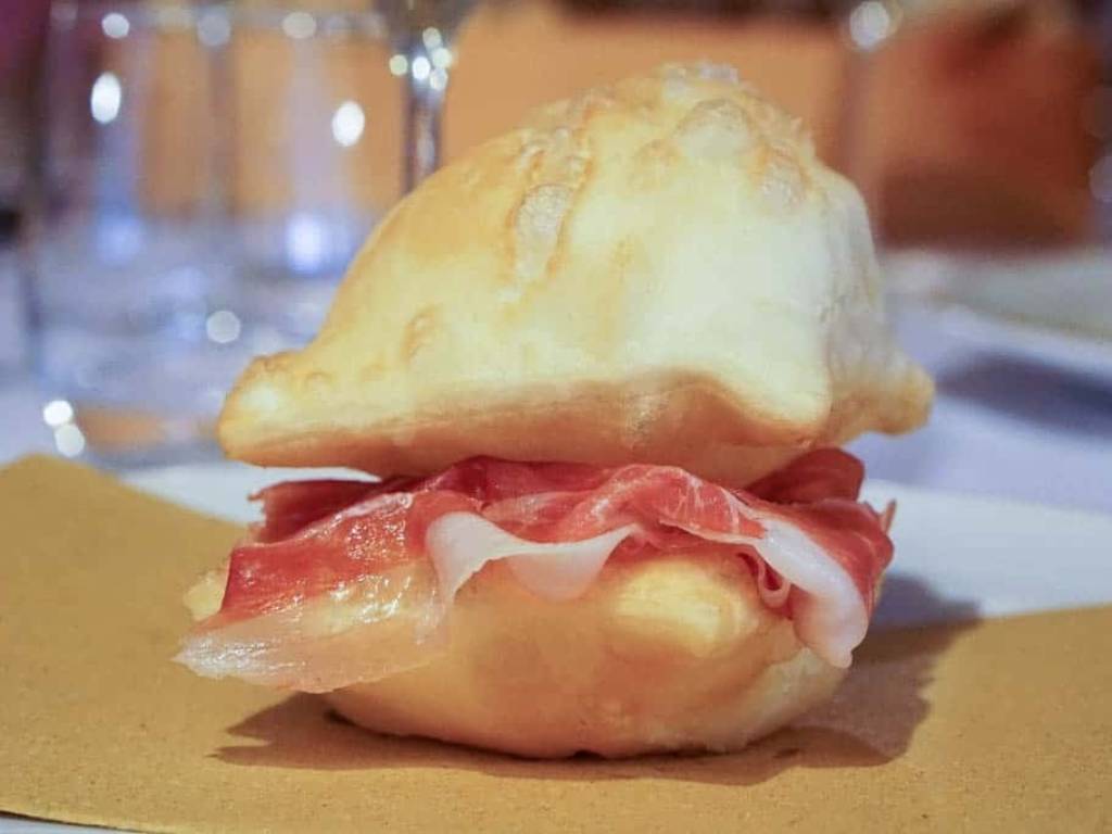 negozio in vendita a Castel San Giovanni