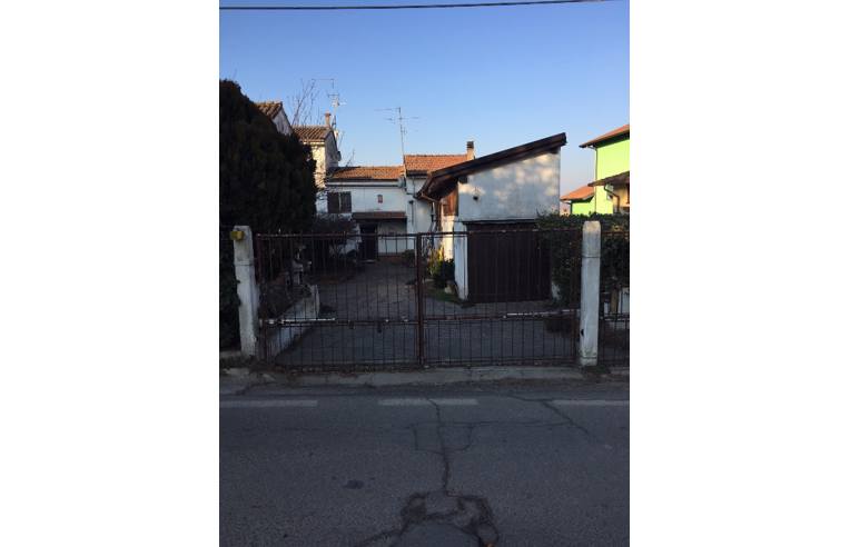 casa indipendente in vendita a Castel San Giovanni in zona Ganaghello