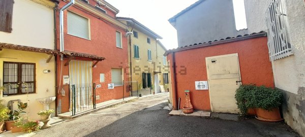 casa indipendente in vendita a Castel San Giovanni in zona Creta