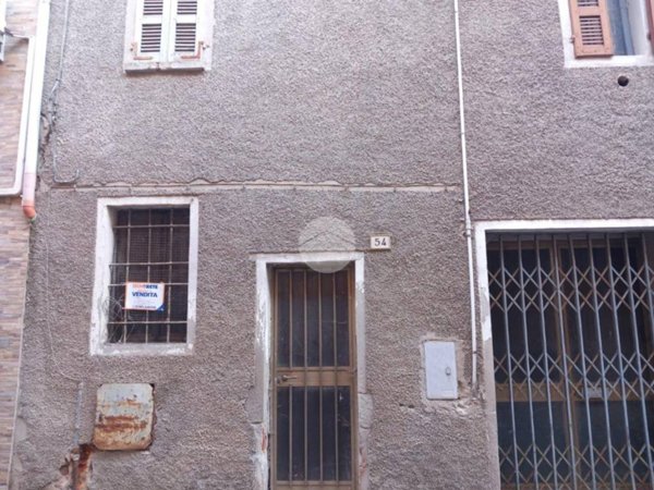 casa indipendente in vendita a Castel San Giovanni in zona Creta
