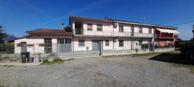 casa indipendente in vendita a Castel San Giovanni