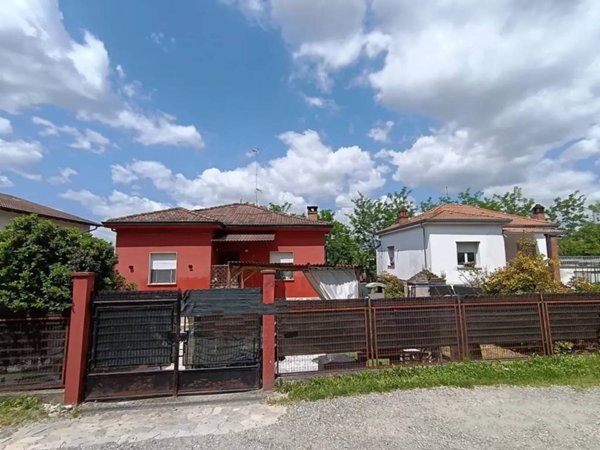 casa indipendente in vendita a Castel San Giovanni