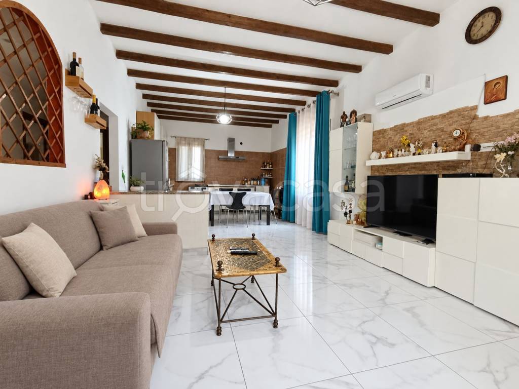 casa indipendente in vendita a Castel San Giovanni