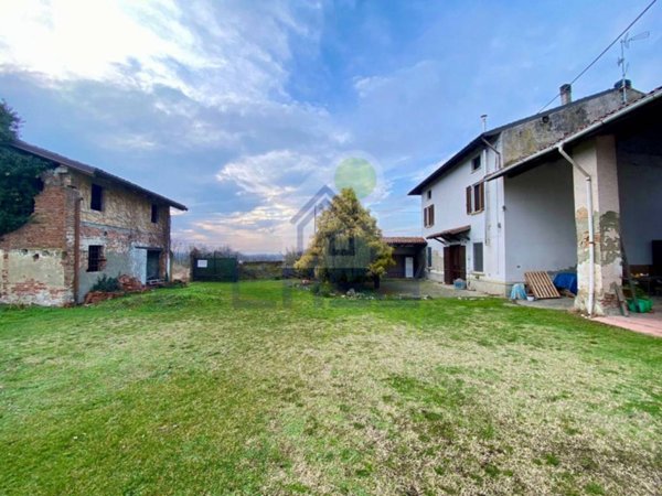 casa indipendente in vendita a Castel San Giovanni