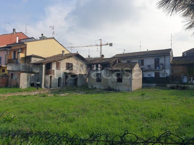 casa indipendente in vendita a Castel San Giovanni