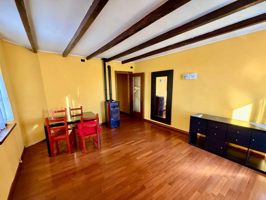 casa indipendente in vendita a Castel San Giovanni in zona Pievetta