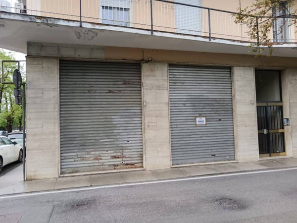 negozio in vendita a Castel San Giovanni