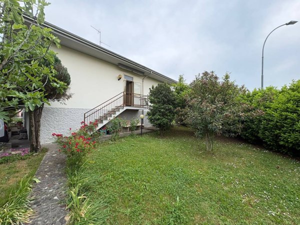casa indipendente in vendita a Castel San Giovanni
