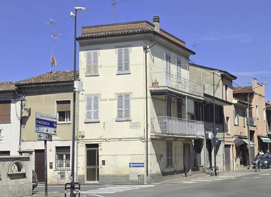casa indipendente in vendita a Castel San Giovanni