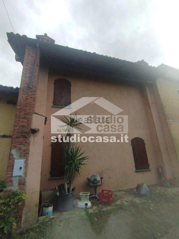 casa indipendente in vendita a Castel San Giovanni in zona Ganaghello