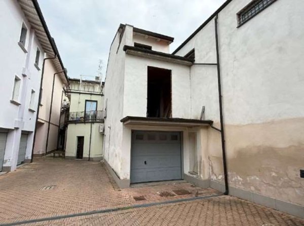 casa indipendente in vendita a Castel San Giovanni
