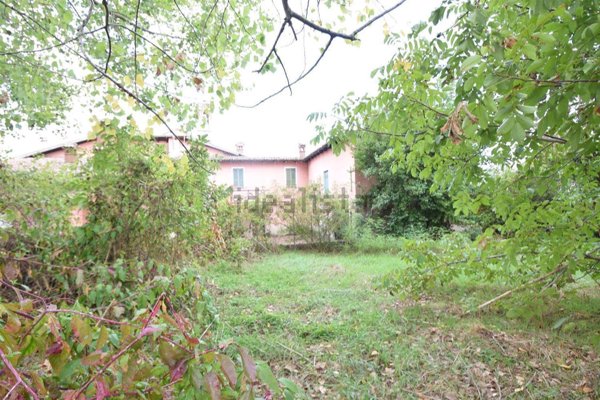 casale in vendita a Castel San Giovanni in zona Pievetta