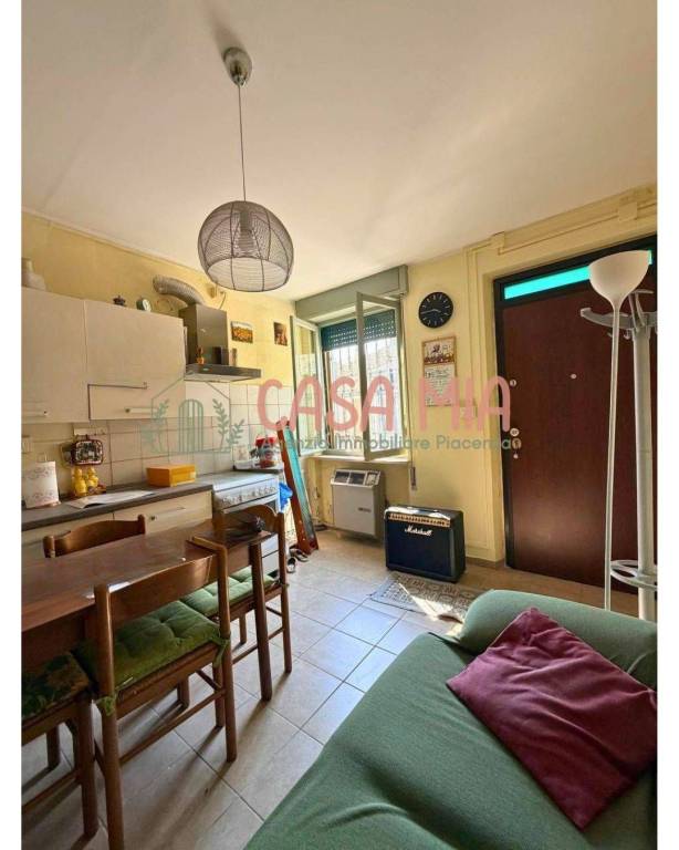 casa indipendente in vendita a Castel San Giovanni in zona Bosco Tosca