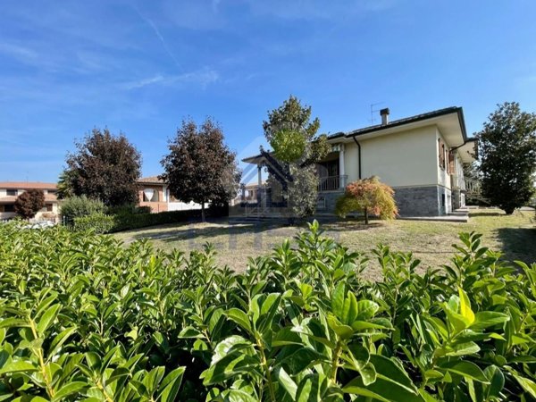 casa indipendente in vendita a Castel San Giovanni