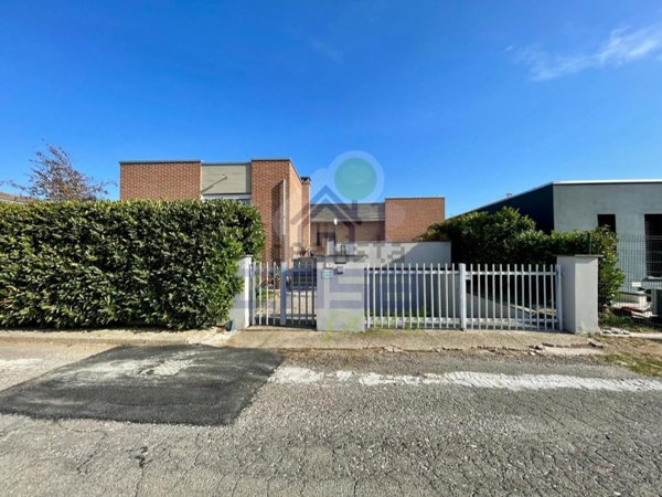 casa indipendente in vendita a Castel San Giovanni
