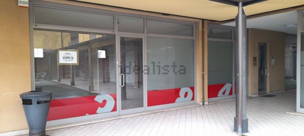 locale commerciale in vendita a Castel San Giovanni