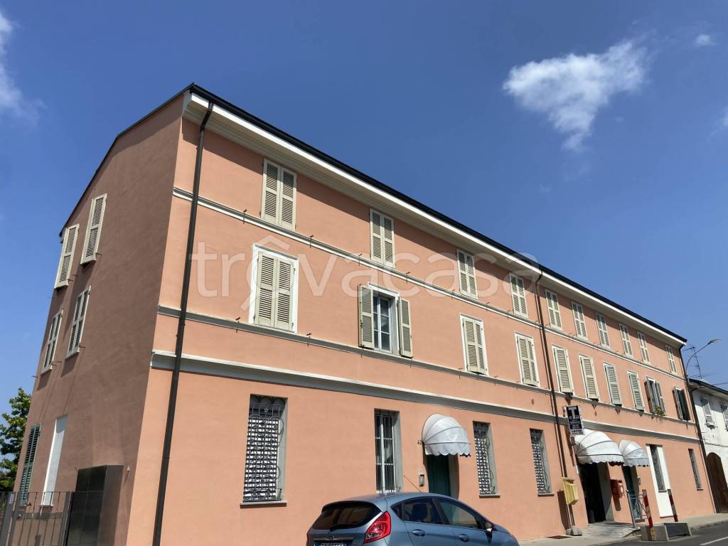 appartamento in vendita a Castelvetro Piacentino