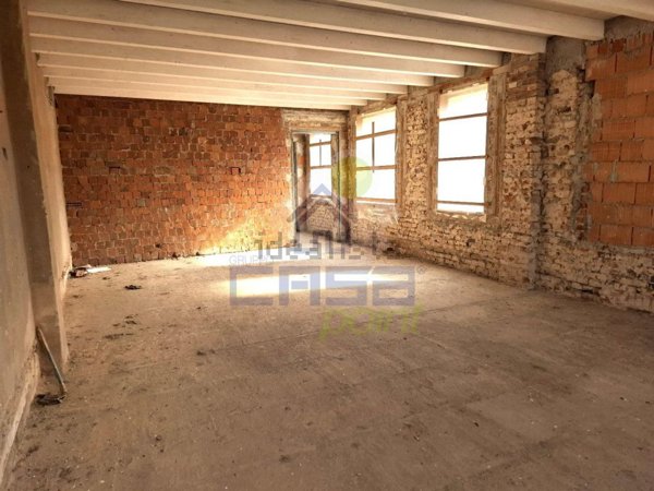 casa indipendente in vendita a Castelvetro Piacentino